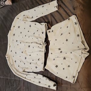 Hippie Rose juniors medium lounge shorts and crop top